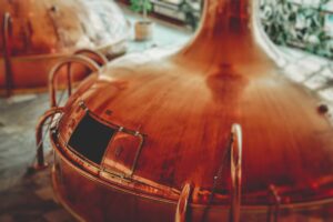 A copper still that is used to make things like Irish whiskey and potcheen